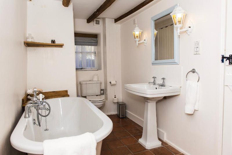 Deluxe Double Room image 4