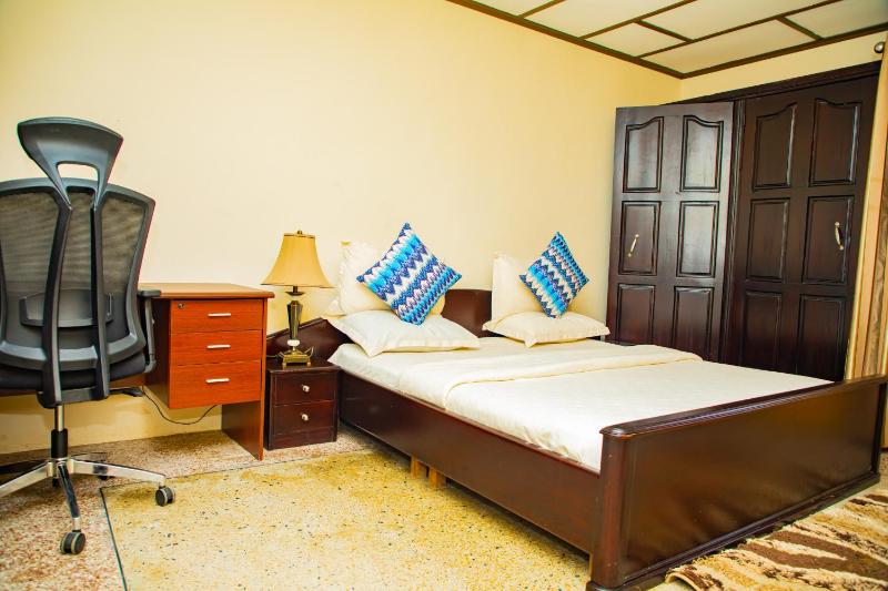 Holy Trinity Guest House - image 7