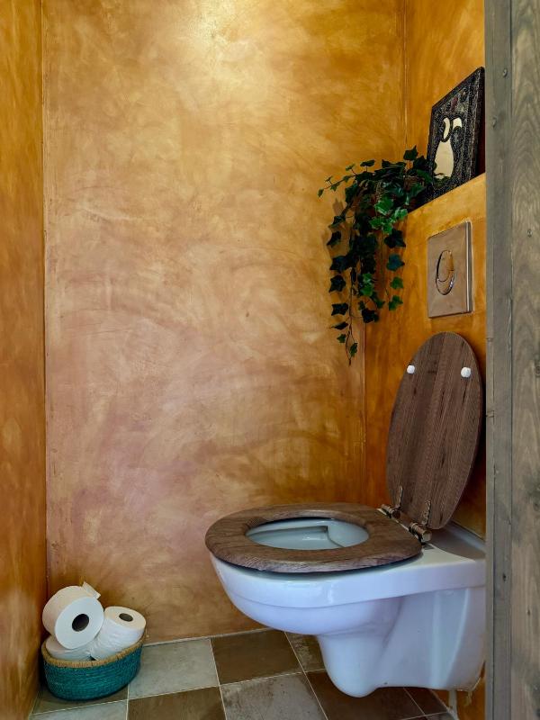 Two-Bedroom House image 4