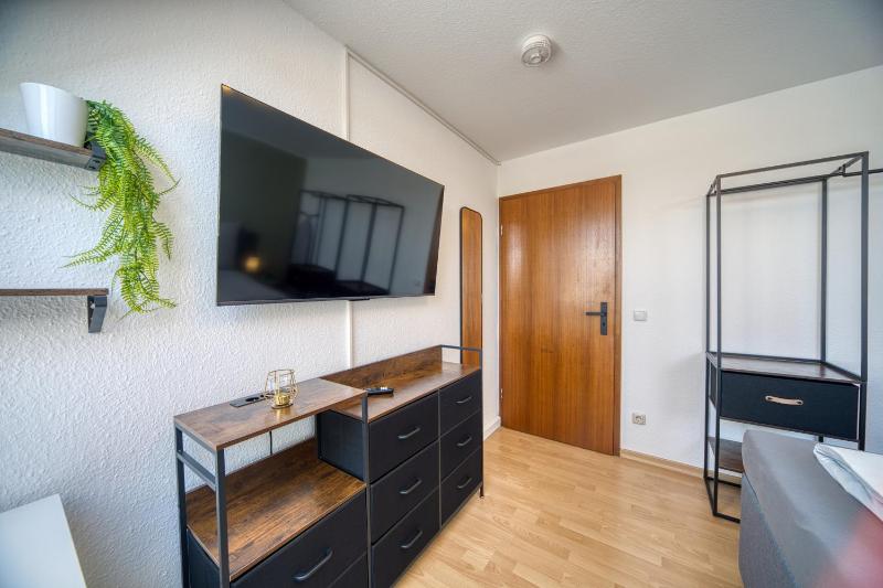 DresdenStay Gompitzer Strasse Balkon Kamin PS4 Parkplatz - image 13
