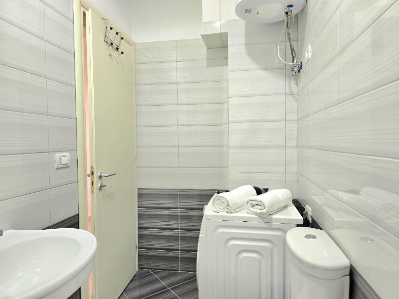 Happy Stay In Lura 3 175 - image 15