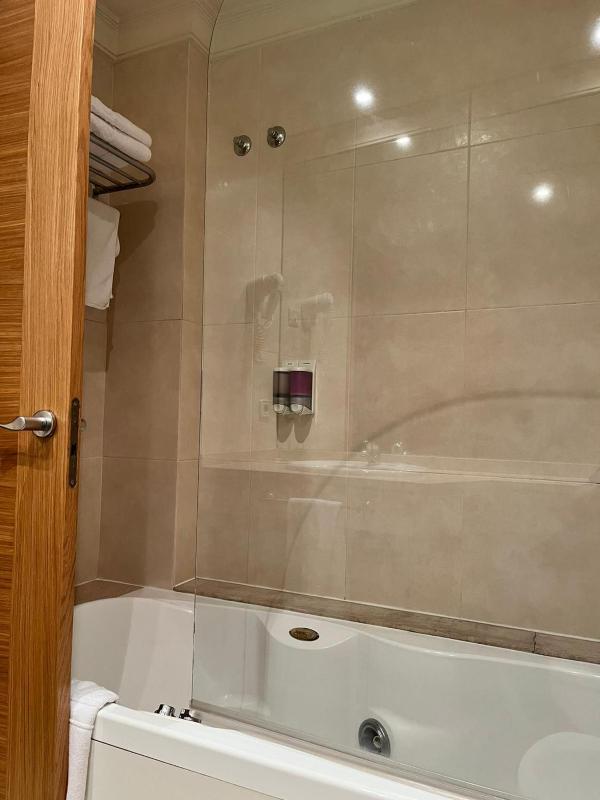 Double or Twin Room image 1