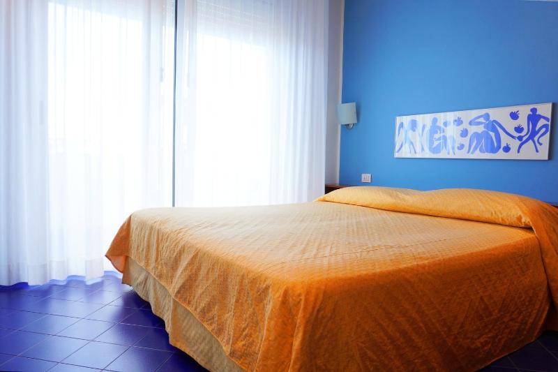 One-Bedroom Apartment with Balcony image 4