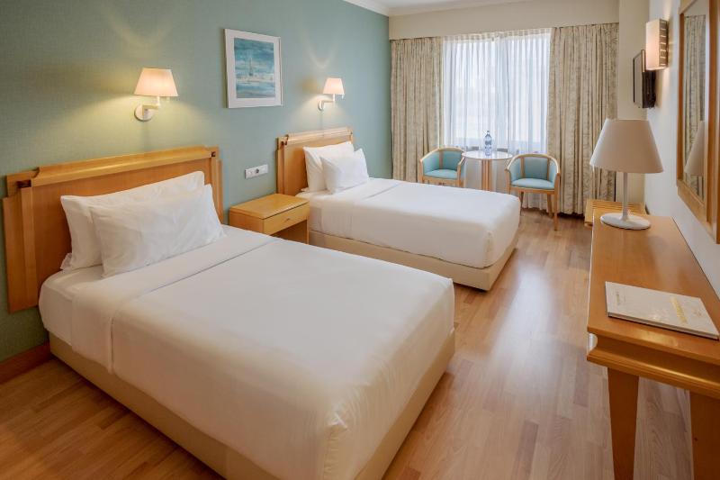 Double or Twin Room image 4