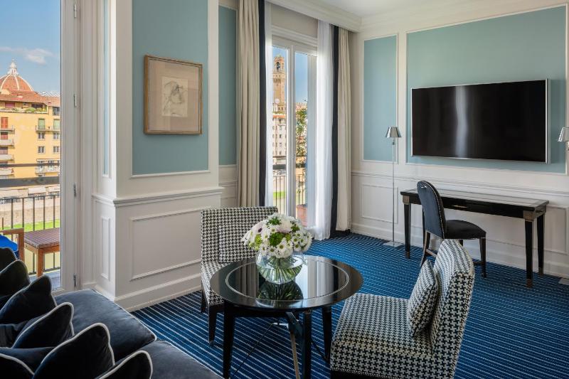  Junior Suite River View image 4