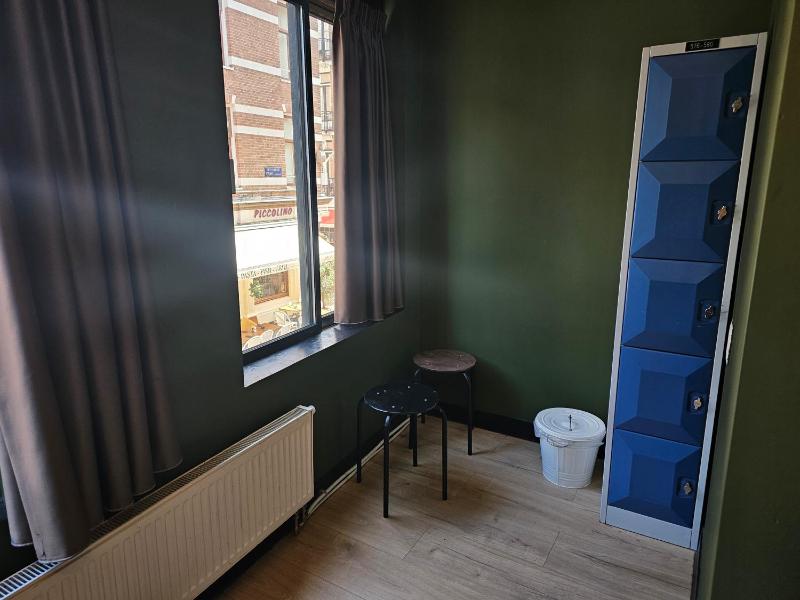 Bed in 6-Bed Mixed Dormitory Room with ensuite bathroom image 4