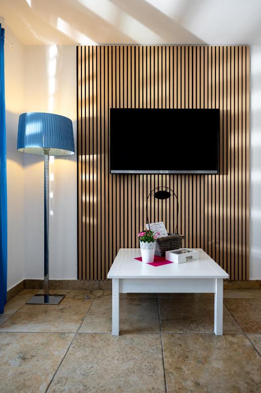 One-Bedroom Apartment with Pool View 5 image 1