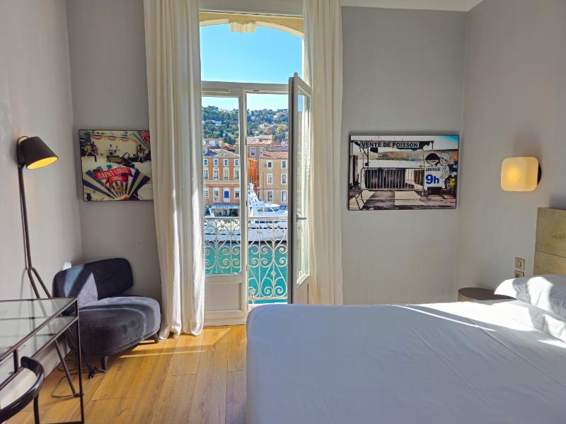 Double Room with Canal View image 1