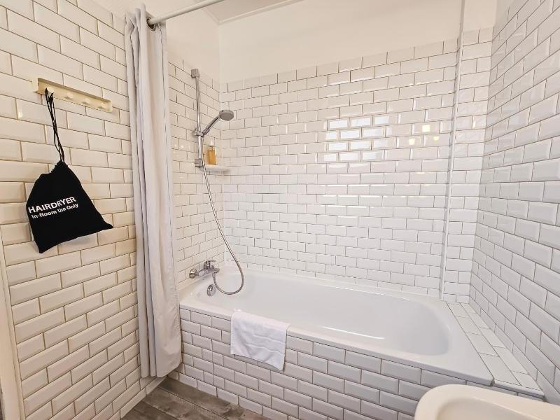 Hôtel L'orque Bleue - image 38