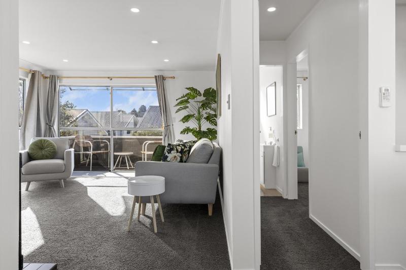 Central Lake View Townhouse - image 16