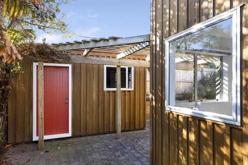 Central Lake View Townhouse - image 11