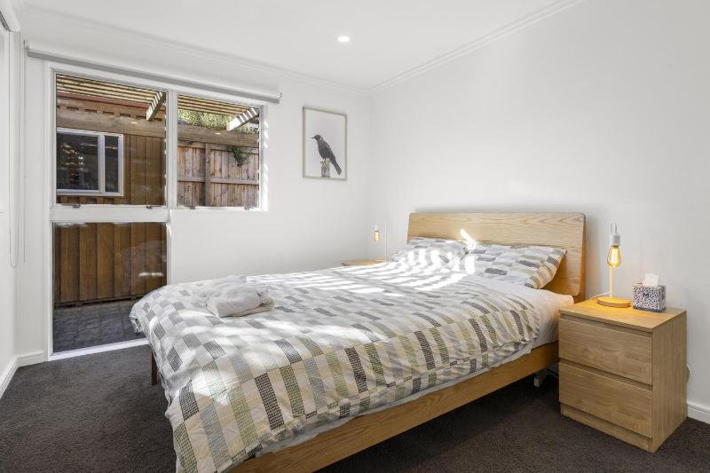 Central Lake View Townhouse - image 32