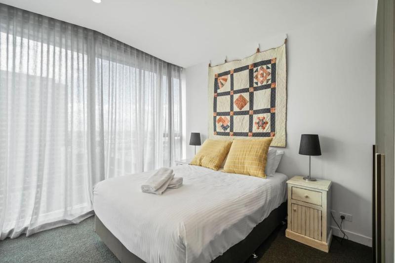Collins St Skyline - Luxury Stay - image 1