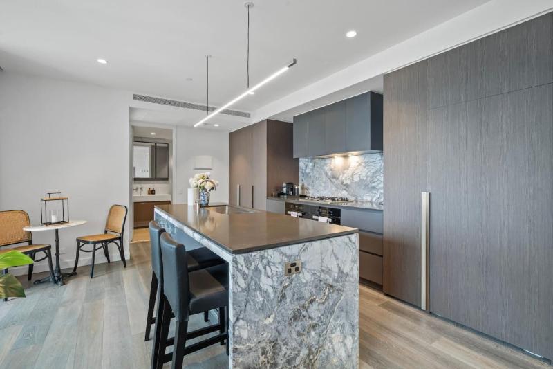Collins St Skyline - Luxury Stay - image 9