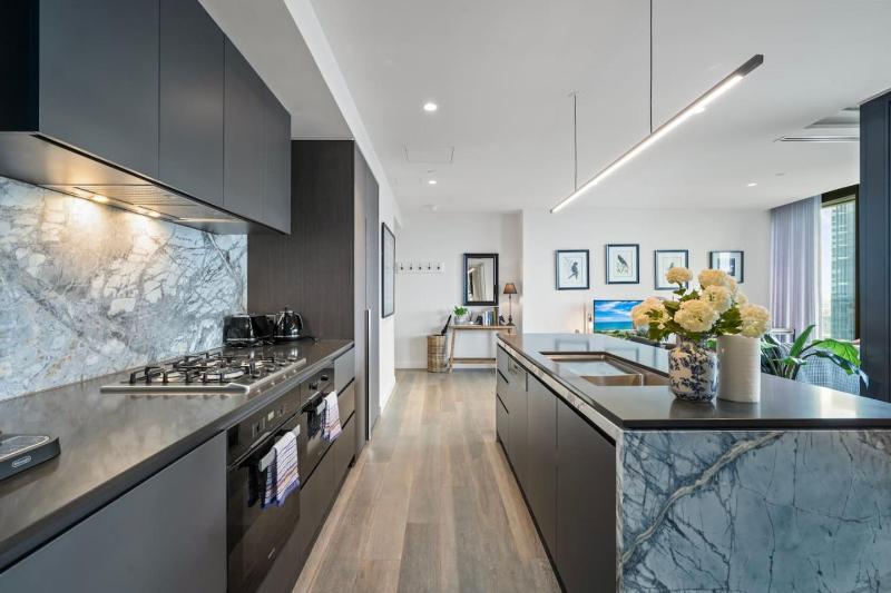Collins St Skyline - Luxury Stay - image 14