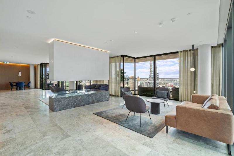 Collins St Skyline - Luxury Stay - image 10