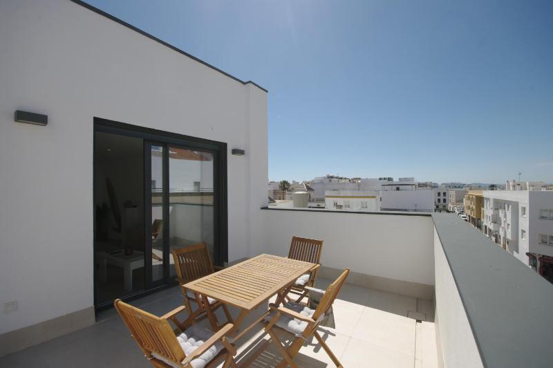 Livingtarifa Iceberg - image 6