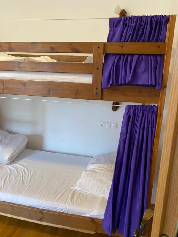 Bunk Bed in Mixed Dormitory Room image 3