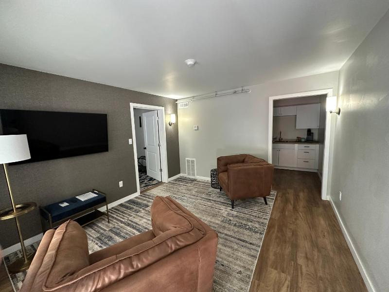 King Suite image 2