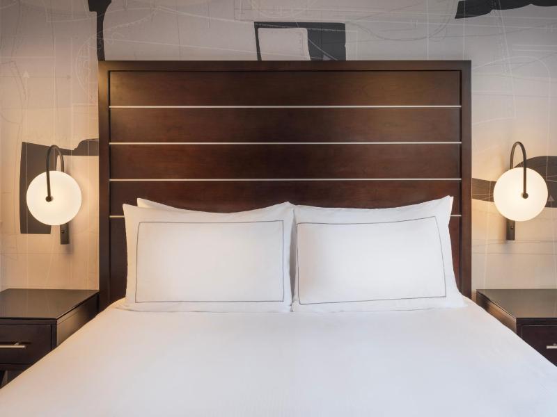 Hilton New York Fashion District - image 14