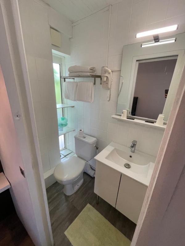 Hotel Clair Logis - image 20