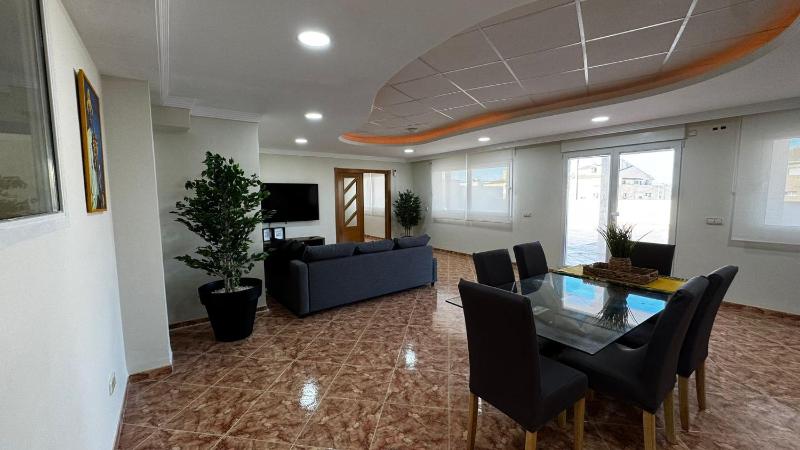 Villa Rico - image 3
