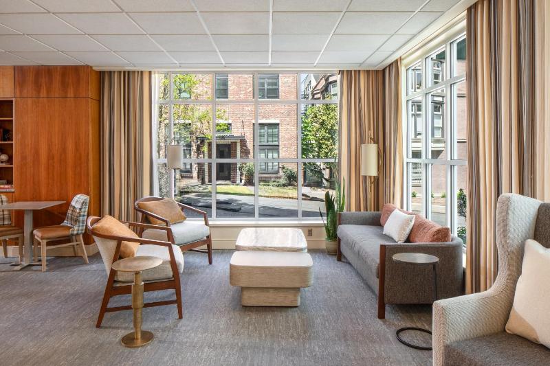 Park Lane Suites & Inn - image 47