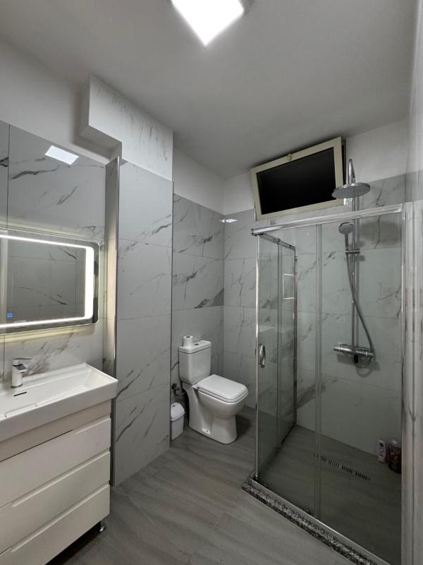 Mira's Apartment - image 4