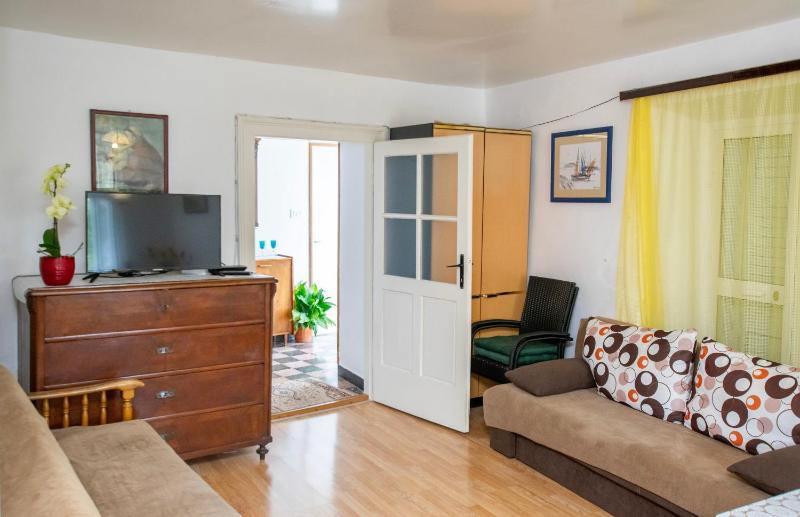 Three-Bedroom Holiday Home  image 1