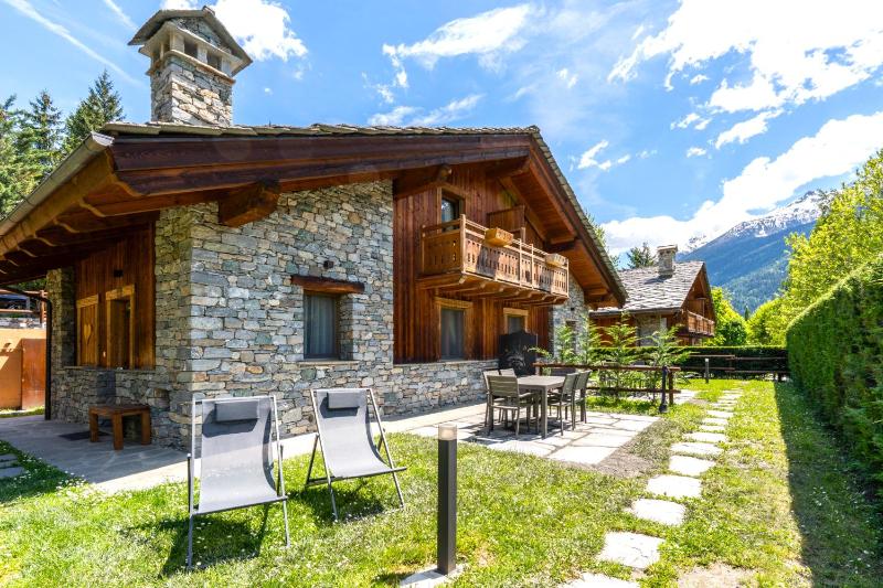 Villa with Garden View image 2