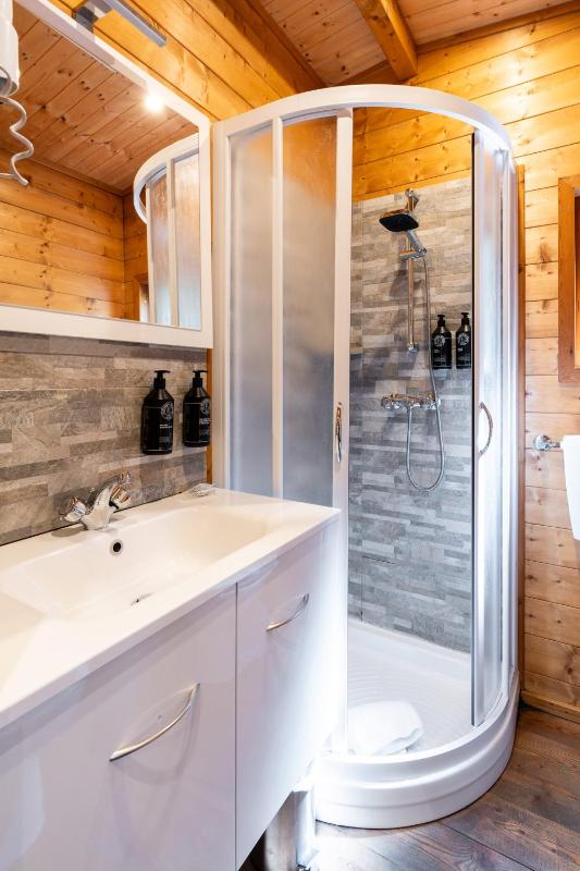 Two-Bedroom Chalet image 3