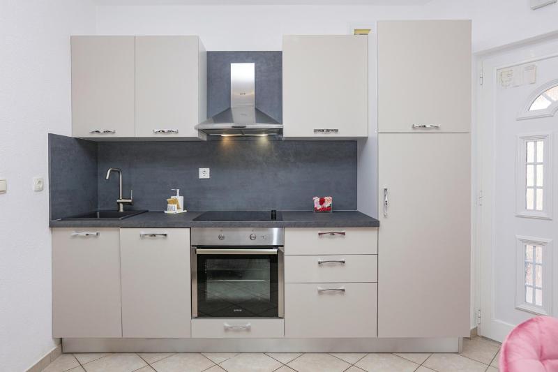 Apartments with parking space Vodice - 13973 - image 19