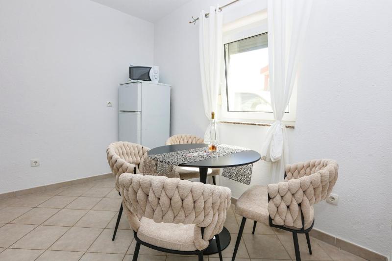 Apartments with parking space Vodice - 13973 - image 24