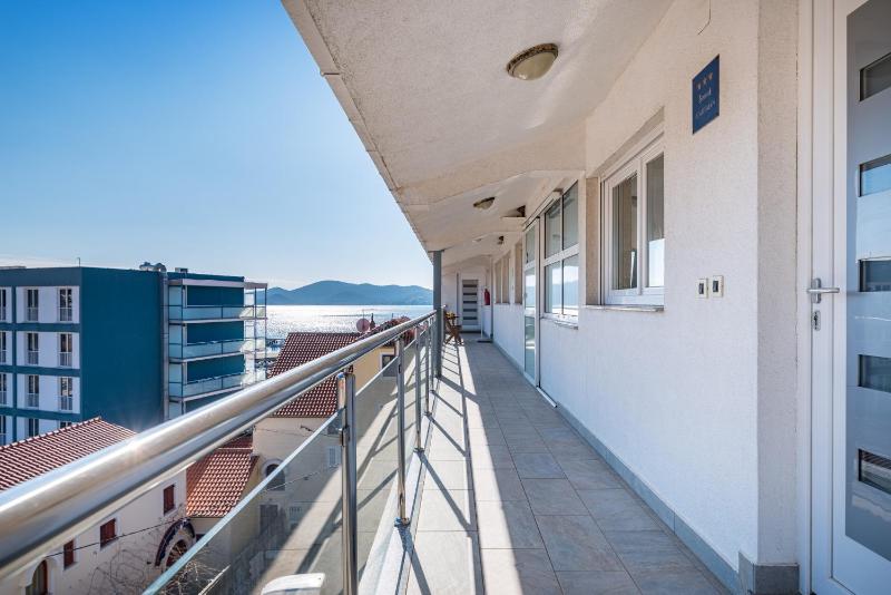 Apartments by the sea Biograd na Moru Biograd - 24580 - image 3