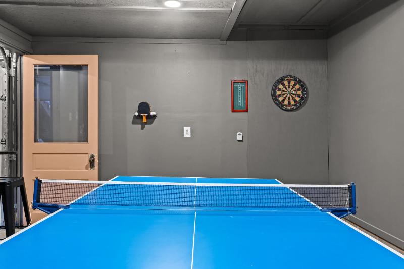 The Gatsby Carriage House Luxe Stay w Game Room - image 23