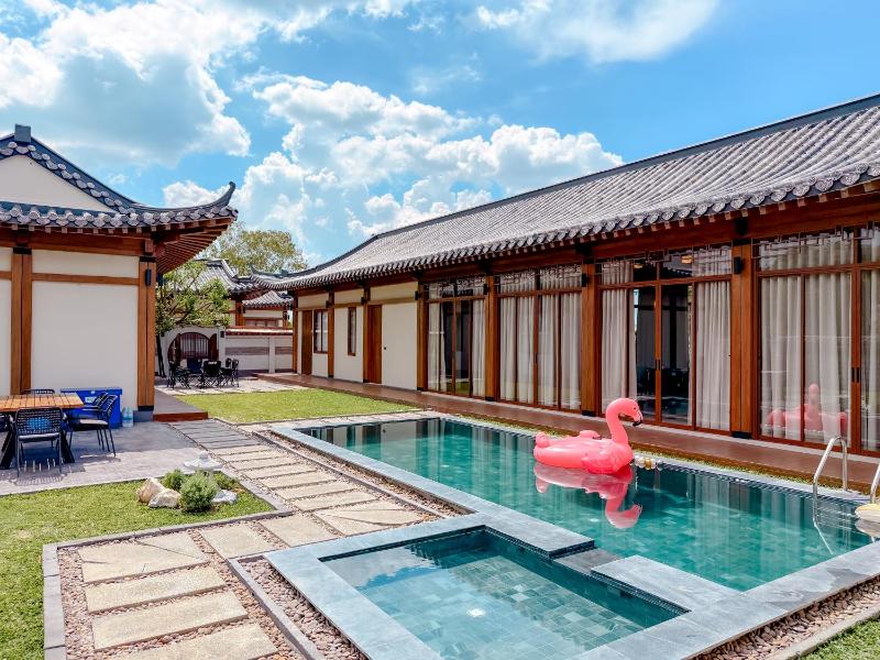 Krajokkaew Ling an khao yai - image 21