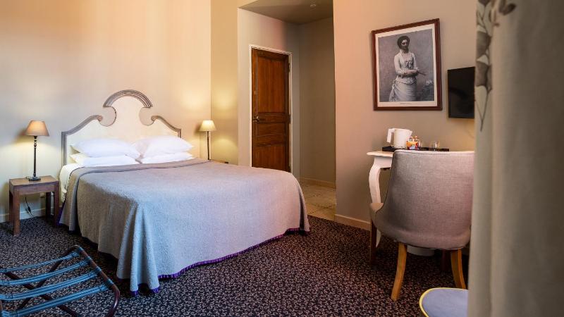 Suite with Terrace image 1