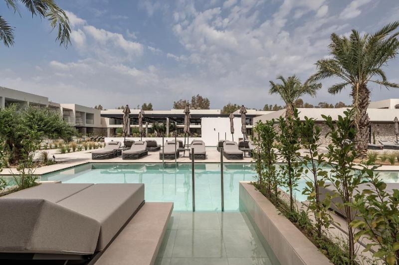 Mosay All Suite Hotel - image 12