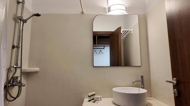 Double or Twin Room with City View image 2