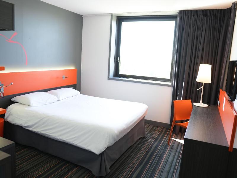 Standard Double Room image 1