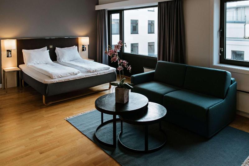 Superior King Room image 1