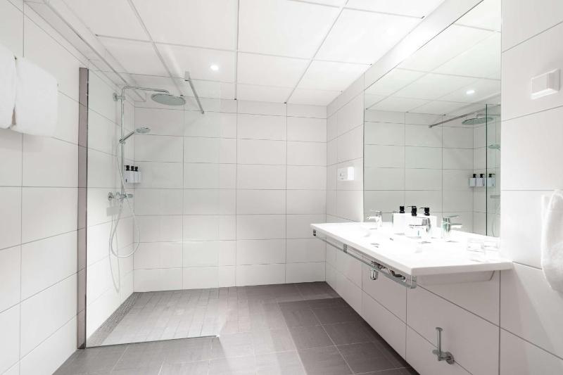Junior Suite image 2