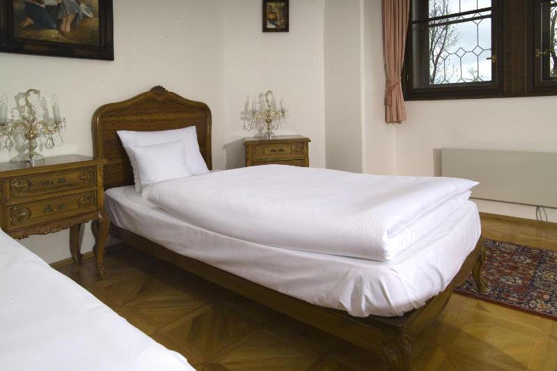 Single Room image 1