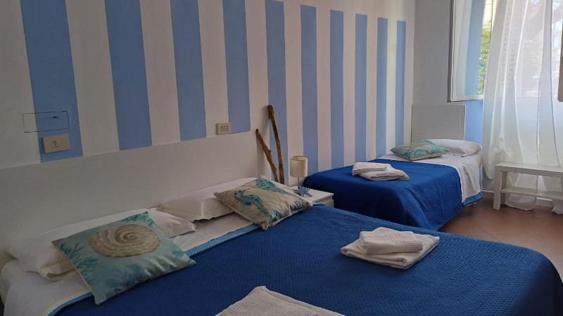 Triple Room image 3
