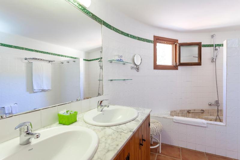 Suite with Terrace image 4