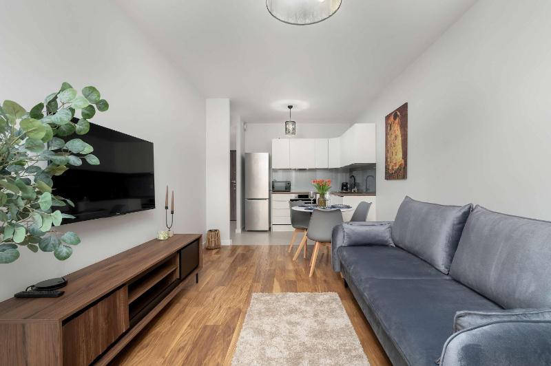Velvet Apartment with Balcony in Rzeszów by Noclegi Renters - image 11