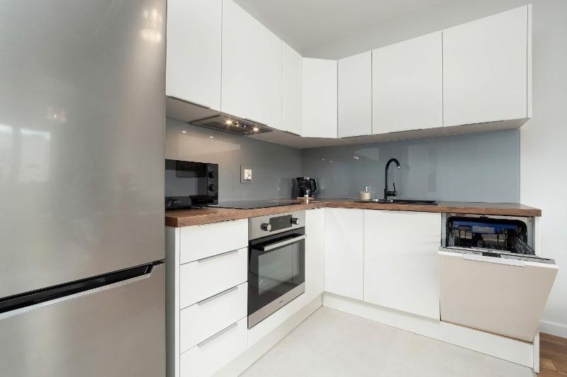 Velvet Apartment with Balcony in Rzeszów by Noclegi Renters - image 13