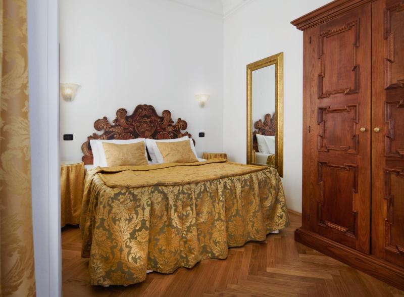 Quadruple Room image 1