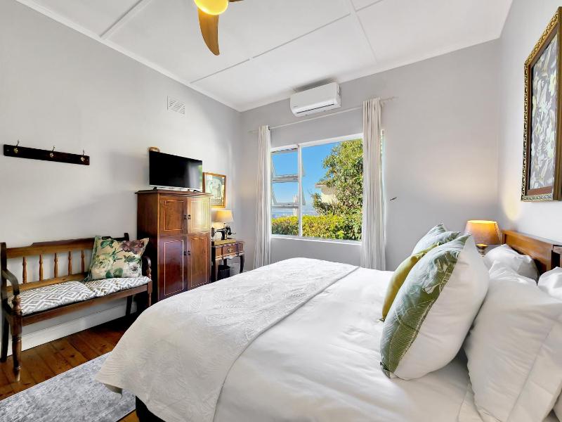 Bluegum Hill Guesthouse & Apartments - image 3