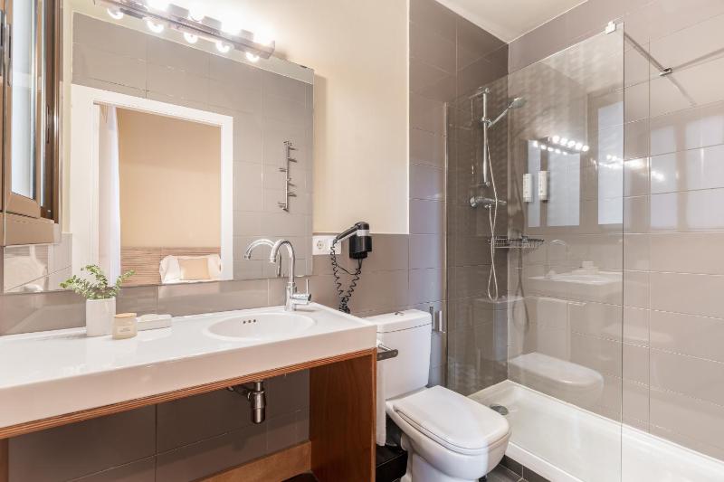 Aspasios Rambla Catalunya Apartments - image 11